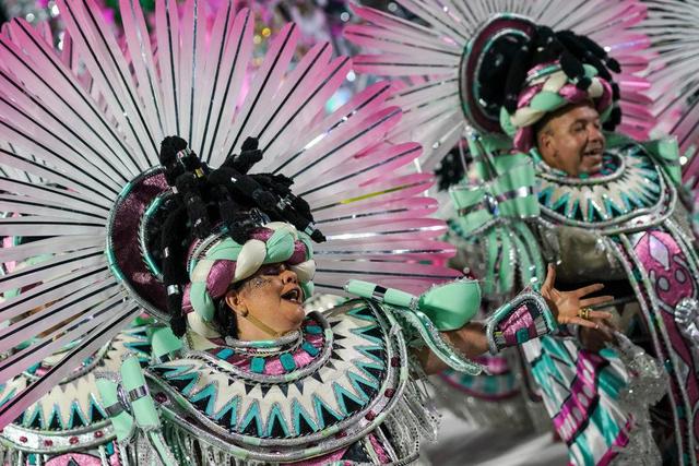 巴西里约狂欢节顺利落幕，吸引全球游客目光的简单介绍